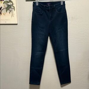 $5 SALE! 🔥 NYDJ Alina Legging